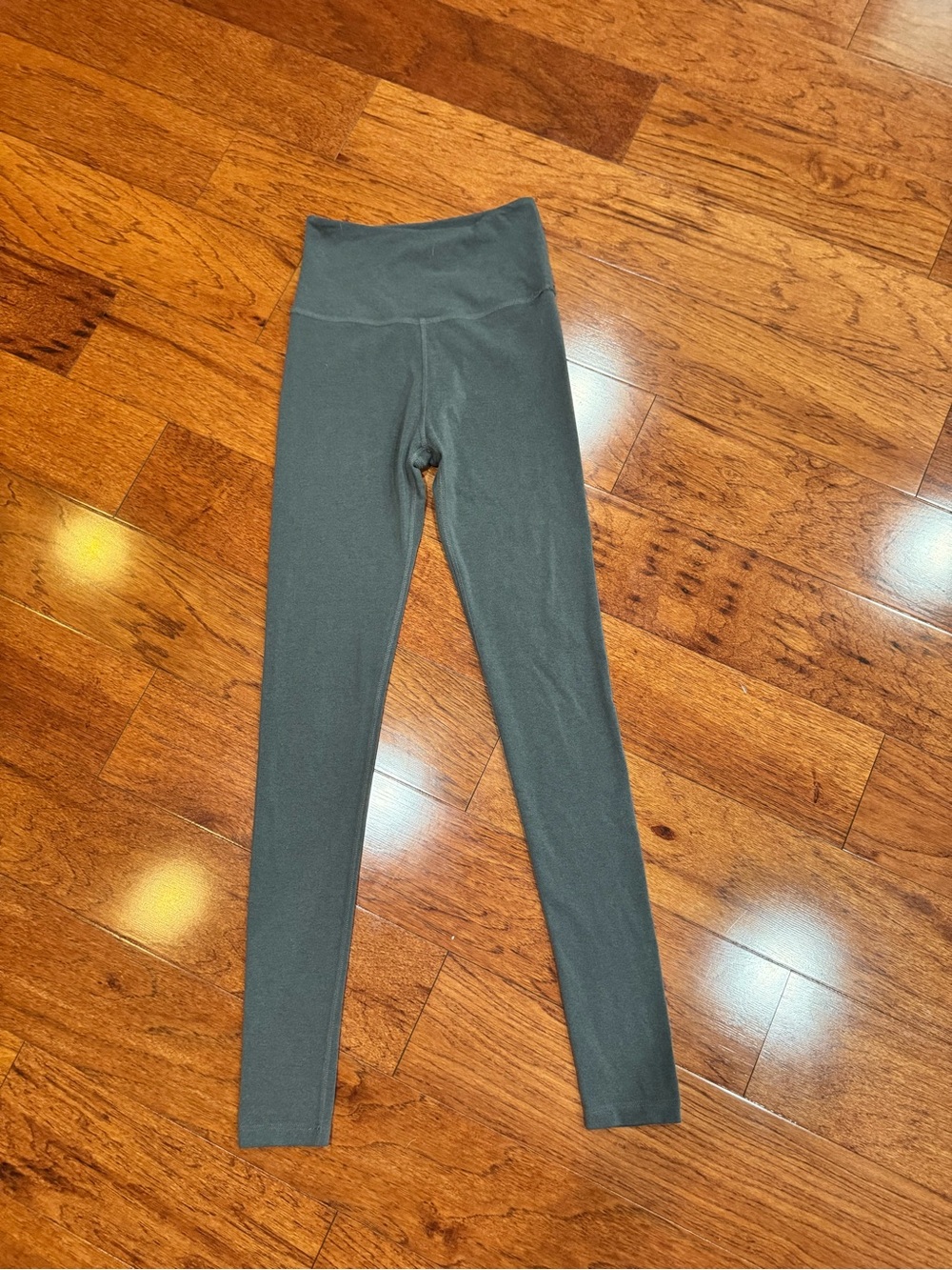 Beyond Yoga Dark Gray Leggings Size Small